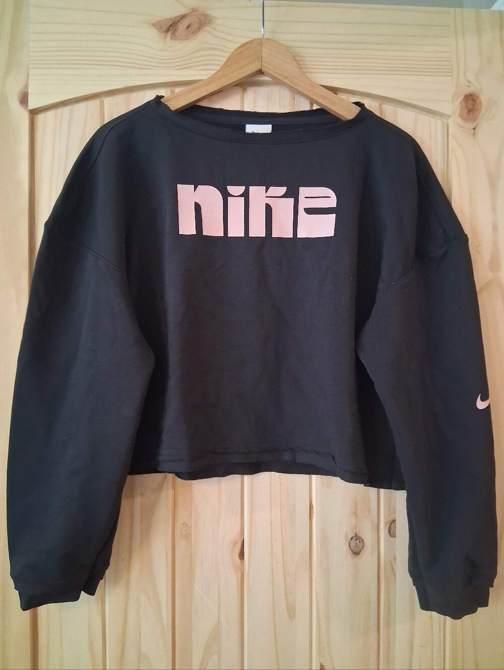 Nike Cropped Top Sweatshirt Sz M NWT